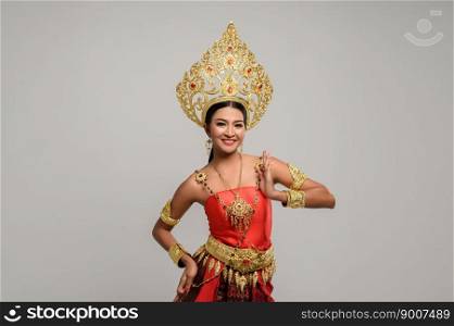 Beautiful Thai women wearing Thai dress and Thai dance