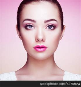 Beautiful woman face. Perfect makeup. Beauty fashion. Eyelashes. Cosmetic Eyeshadow