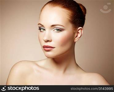 Beautiful young woman with bright make-up. Beauty fashion