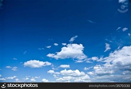 beautyful heaven with cumulus clouds
