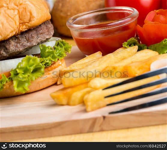 Beef Burger Dinner Meaning Ready To Eat And Ready To Eat