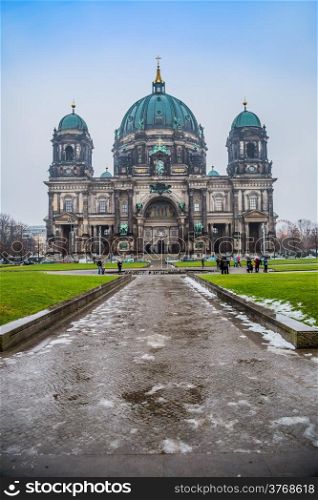 Berliner Dom, is the colloquial name for the Supreme Parish and Cathedral Church in Berlin. Is parish church of Evangelical Church of Berlin Brandenburg Silesian Upper Lusatia.