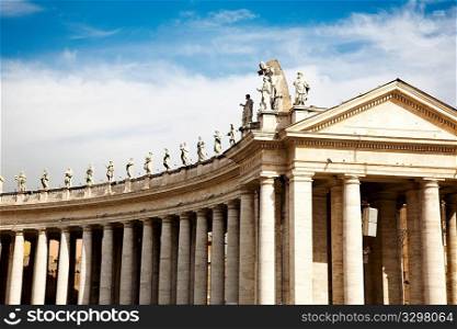 Bernini&acute;s colonnade, Saint Peter&acute;s dome (Basilica di San Pietro) Vatican City, Rome, Italy.