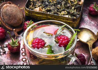 Berry tea with raspberries