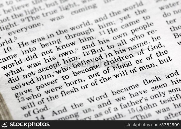 Bible detail of John 1:12 , a popular New Testament passage