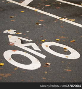 Bicycle path logo in Central Park in Manhattan, New York City, U.S.A.