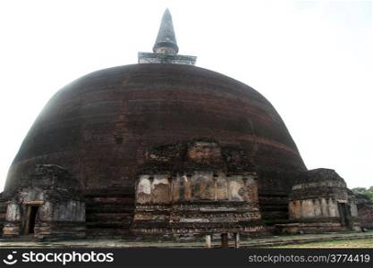 Big brick stupa Rankot Vihara, Sri Lanka
