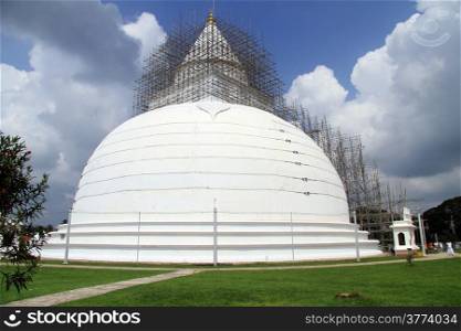 Big white stupa in Tissamaharama in Sri Lanka