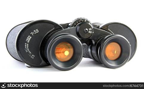 binoculars with yellow filter