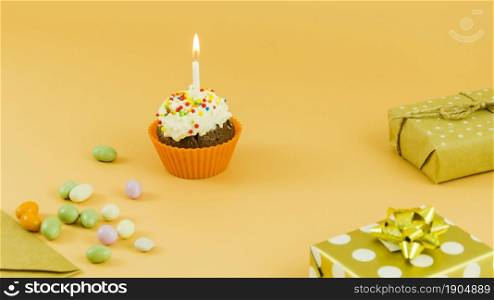 birthday cupcake with candle gifts. Beautiful photo. birthday cupcake with candle gifts