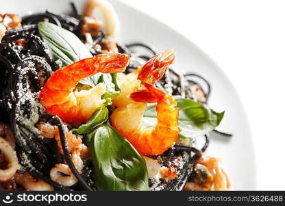 Black spaghetti with seafood