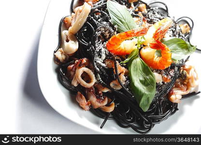 Black spaghetti with seafood