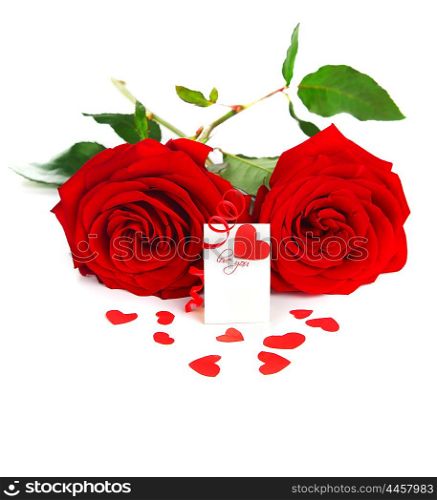 Blank card with red heart &amp; roses isolated on white background, conceptual image of love &amp; Valentine&rsquo;s day holiday