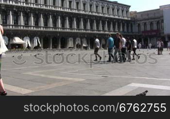 Blick auf den Markusplatz in Venedig