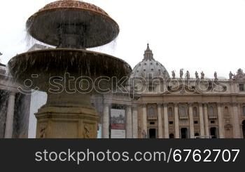 Blick auf die Altstadt in Rom mit Brunnen