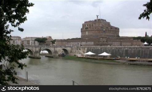 Blick auf die Altstadt in Rom mit einem Flu?.