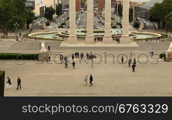 Blick auf die Quatre Columnes am Montjunc in Barcelona