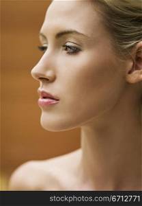 blonde woman&acute;s face in profile