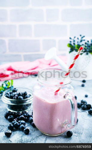 blueberry smoothie with fresh berries and yogurt