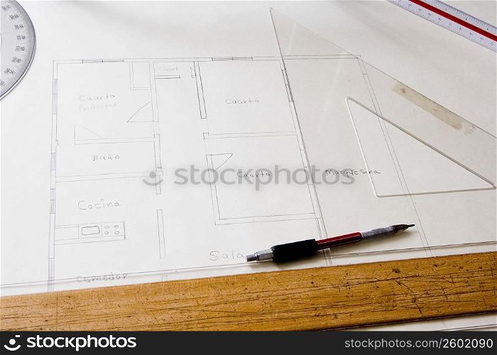 Blueprint of house written in Spanish