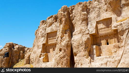 blur in iran near persepolis the old ruins historical destination monuments and mountain