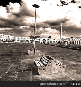 blur in iran the old square of isfahan prople garden tree heritage tourism and mosque