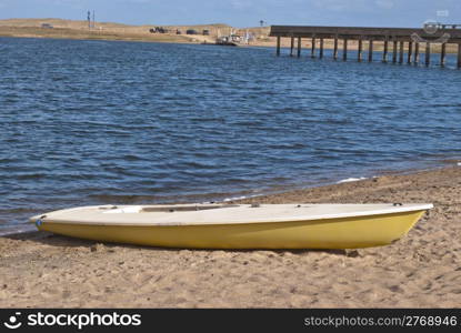 boat to borders of the lake