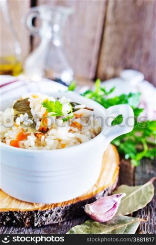 boiled rice in bowl and on a table