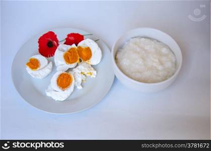 boiled salt egg and boiled rice for healthy eating