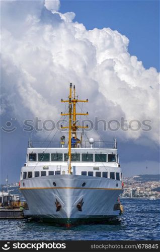 Bosphorus ?stanbul strait and cruise ships