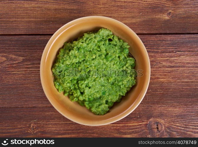 bowl of mushy peas, Britain&rsquo;s tradizionale food