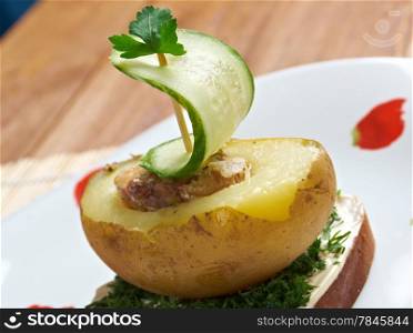 breakfast for child.yacht made ??of potatoes and cucumber