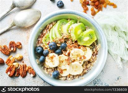 Breakfast: oatmeal with banana, nuts, chia seeds