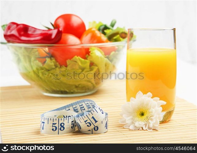 Breakfast of fresh vegetables. symbol of a healthy lifestyle