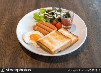 Breakfast sausage set with fried egg