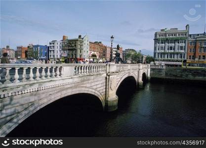 Bride over a river, O&acute;Connell Street Bridge, River Liffey, Dublin, Republic of Ireland