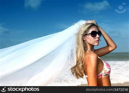 bride vacation on ocean coast