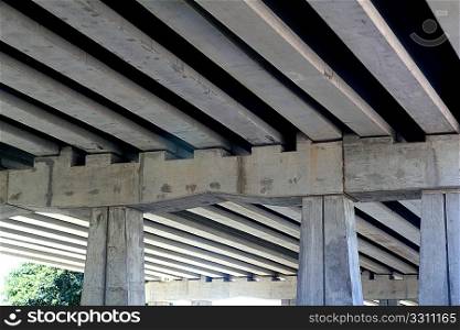 bridge engineery beams and concrete columns