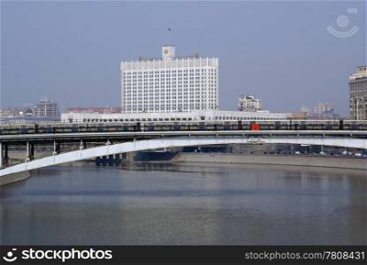 Bridge, goverment building and Moscoe river