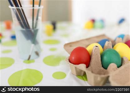 bright eggs table coloring