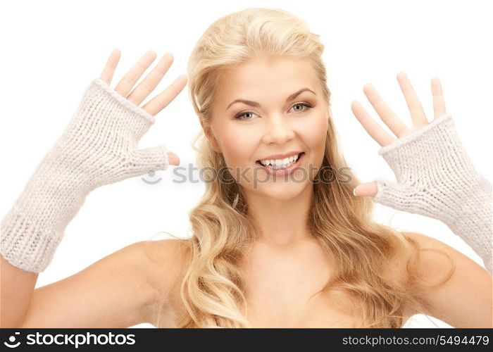 bright picture of beautiful woman in mittens&#xA;