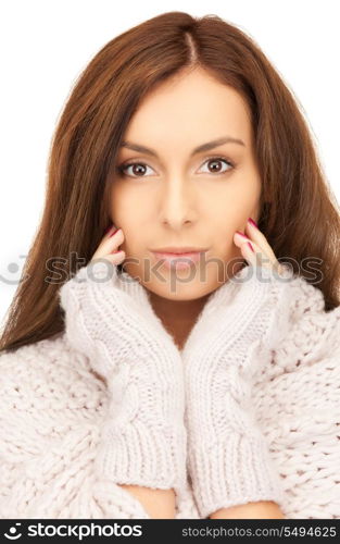 bright picture of beautiful woman in mittens&#xA;