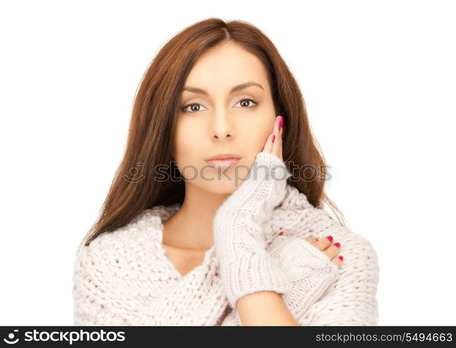 bright picture of beautiful woman in mittens&#xA;