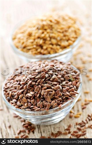 Brown and golden flax seed