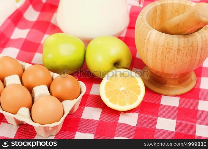 Brown chicken eggs on the kitchen table. M1xT+SIwVT9KFeKmhyop4Ds8ZdGANT50uoPHnr2JlKrDC/9LiXJh1P7VzCPzh/MvTXsZmGwy82CSmFVYLrQdUc2HpmQZb8XY+TsoOVVUoiTBJvSJNucr9oFikUl0Eg4V+6VRXMn7nSCnqgUaKgHZds7IKTymxL/V5gQ8M6NV2+0u65f+twjuGZOLFOYHfZlwghOC04aO/oz2/XAy5A0wu7s8Y6oamlUS/Bkaqs1P91Kwfhh9i2WQhgafd/5DsnX2fR+eNF764x0=