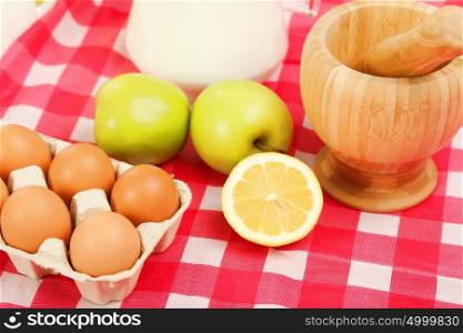 Brown chicken eggs on the kitchen table. M1xT+SIwVT9KFeKmhyop4Ds8ZdGANT50uoPHnr2JlKrDC/9LiXJh1P7VzCPzh/MvTXsZmGwy82CSmFVYLrQdUc2HpmQZb8XY+TsoOVVUoiTBJvSJNucr9oFikUl0Eg4V+6VRXMn7nSCnqgUaKgHZds7IKTymxL/V5gQ8M6NV2+0u65f+twjuGZOLFOYHfZlwghOC04aO/oz2/XAy5A0wu7s8Y6oamlUS/Bkaqs1P91Kwfhh9i2WQhgafd/5DsnX2fR+eNF764x0=