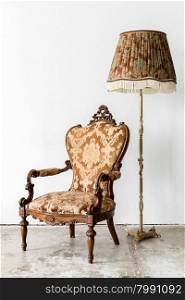 brown Royal Vintage retro style Chair with lamp