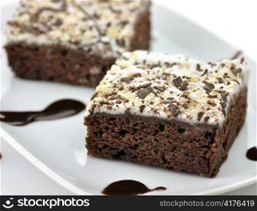 brownies with chocolate sauce
