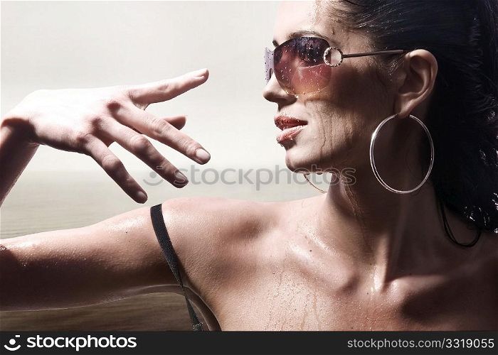 brunette portrait with sunglasses