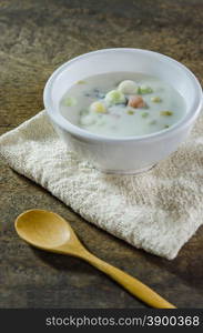 Bua Loy asian dessert. Bua Loy (Rice Dumplings in Coconut Milk) asian dessert